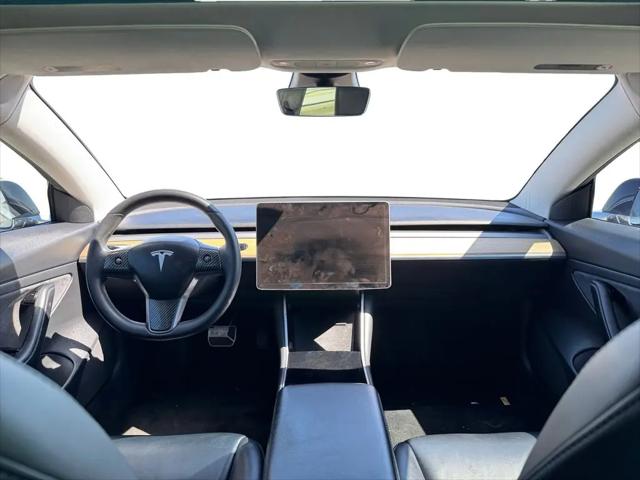 2020 Tesla Model 3 Standard Range Rear-Wheel Drive