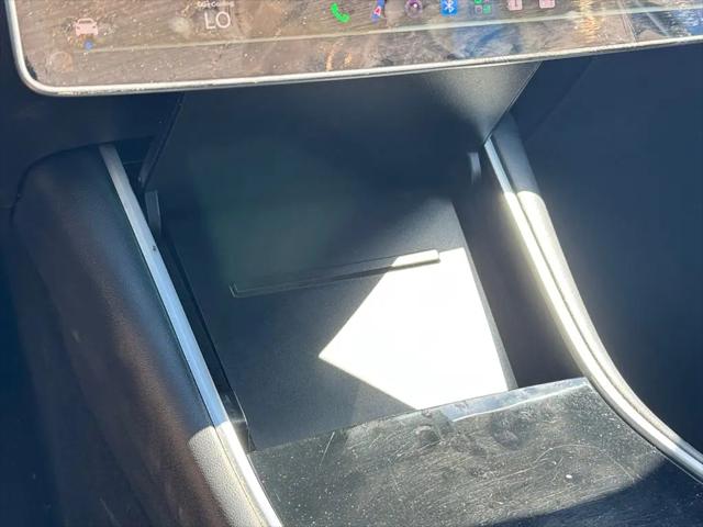 2020 Tesla Model 3 Standard Range Rear-Wheel Drive