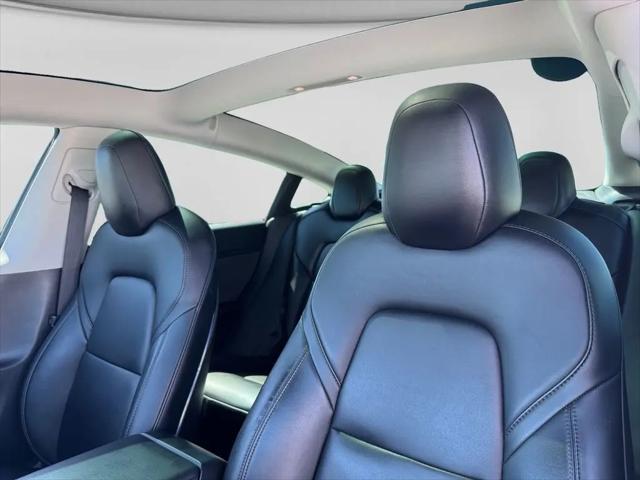 2020 Tesla Model 3 Standard Range Rear-Wheel Drive
