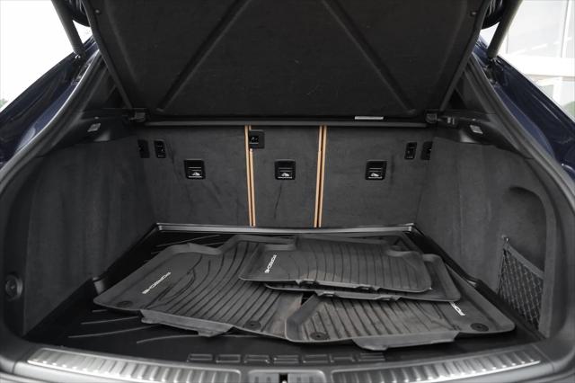 2022 Porsche Macan S