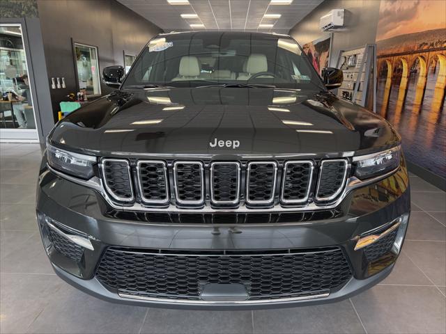 2024 Jeep Grand Cherokee Limited 4x4 2024 Jeep Grand Cherokee Limited 4x4