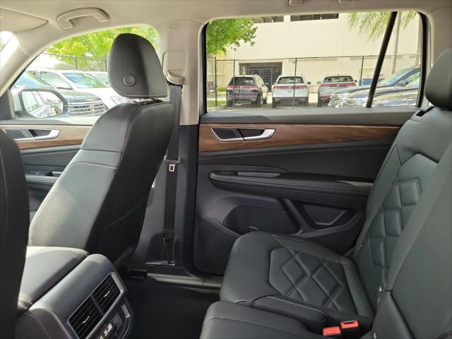 2026 Volkswagen Atlas SE