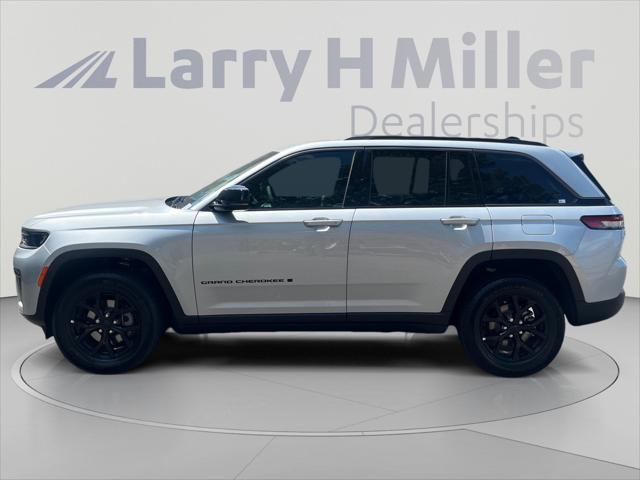 2026 Jeep Grand Cherokee GRAND CHEROKEE LAREDO ALTITUDE 4X4