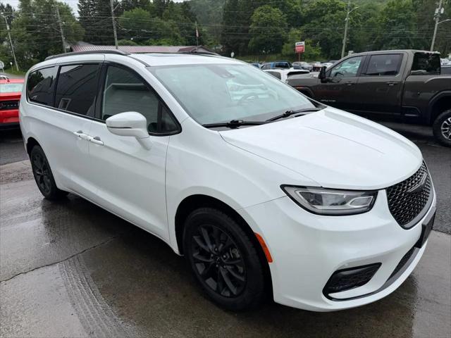 2021 Chrysler Pacifica Limited AWD