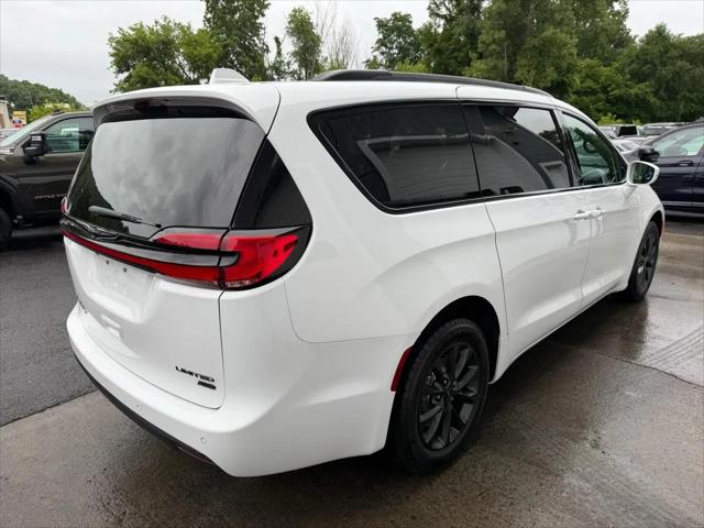 2021 Chrysler Pacifica Limited AWD