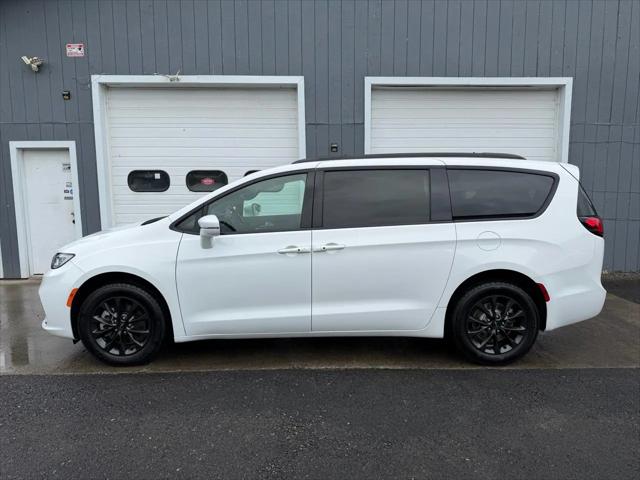 2021 Chrysler Pacifica Limited AWD
