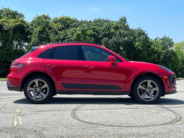 2022 Porsche Macan Macan