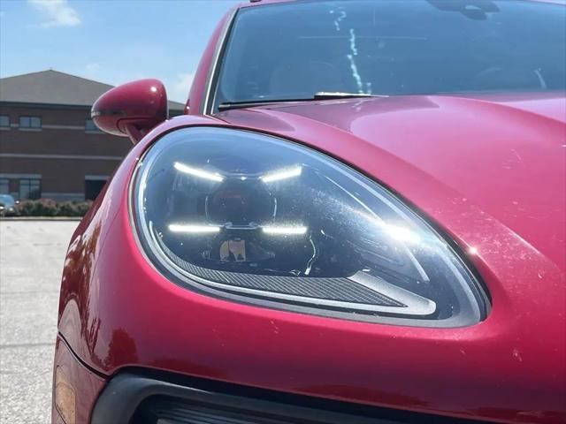 2022 Porsche Macan Macan