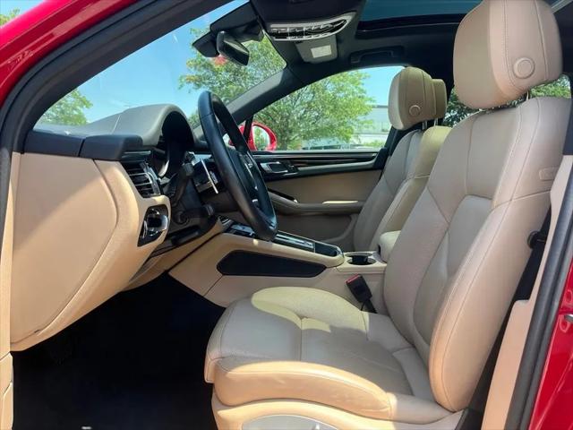 2022 Porsche Macan Macan