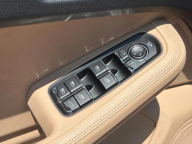 2022 Porsche Macan Macan