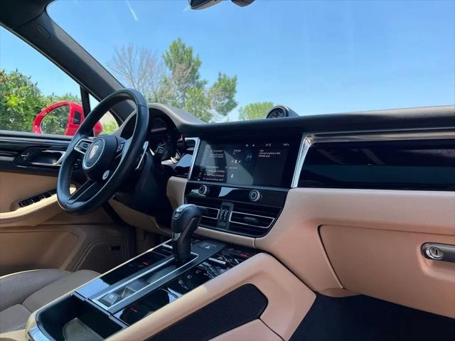 2022 Porsche Macan Macan