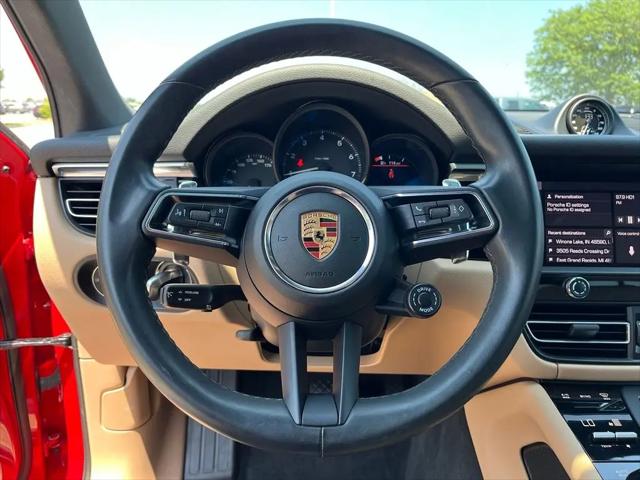 2022 Porsche Macan Macan