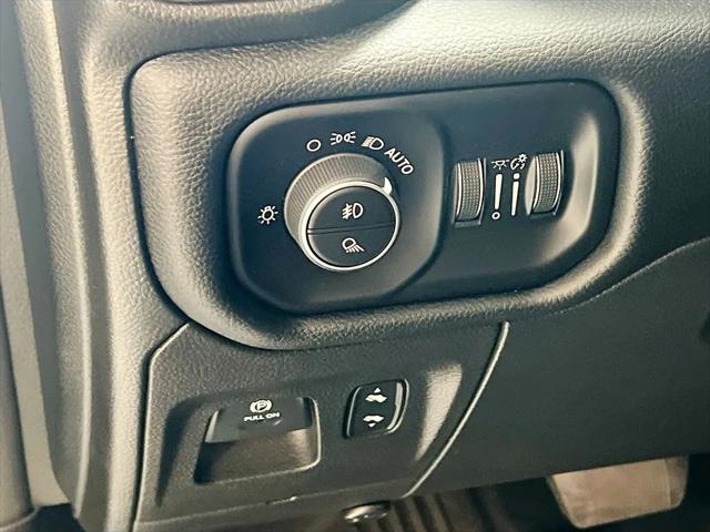 2021 Ram 1500 Laramie Crew Cab 4x2 57 Box