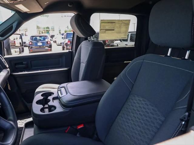 2026 Ram 2500 Black Express Crew Cab 4x4 64 Box