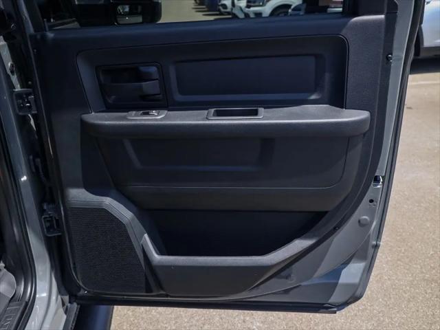 2026 Ram 2500 Black Express Crew Cab 4x4 64 Box