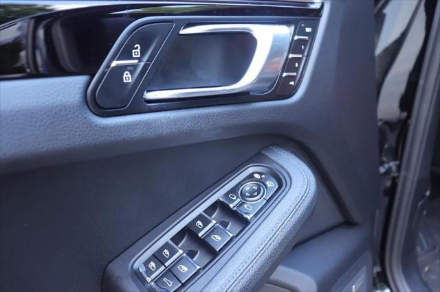 2021 Porsche Macan Macan