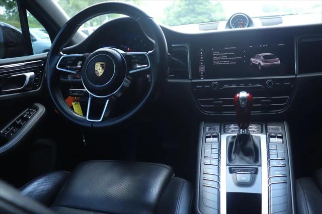 2021 Porsche Macan Macan