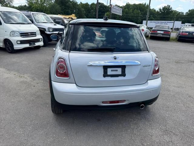2011 MINI Cooper Cooper