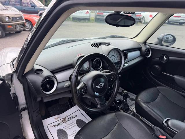 2011 MINI Cooper Cooper