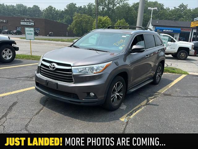 2016 Toyota Highlander XLE V6 for sale in Merrillville, IN