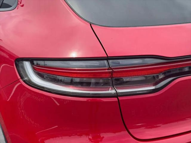 2021 Porsche Macan Macan