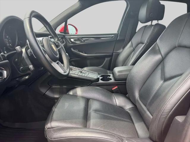 2021 Porsche Macan Macan