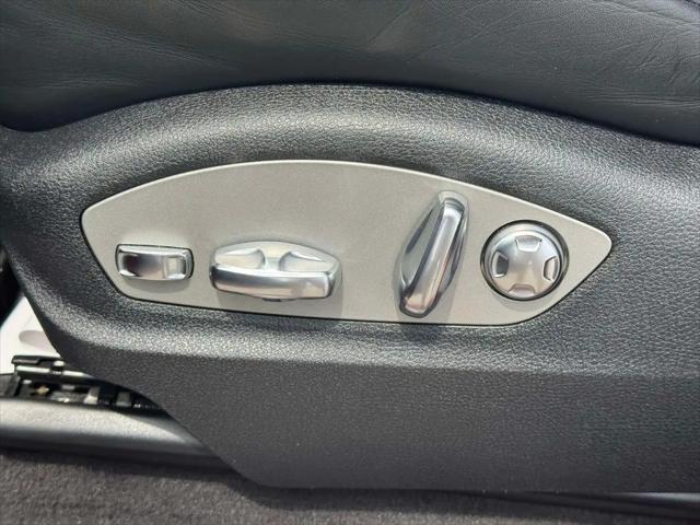 2021 Porsche Macan Macan