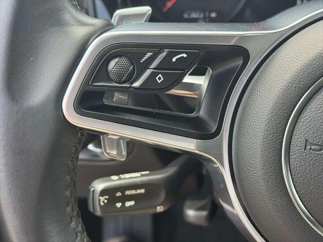 2021 Porsche Macan Macan