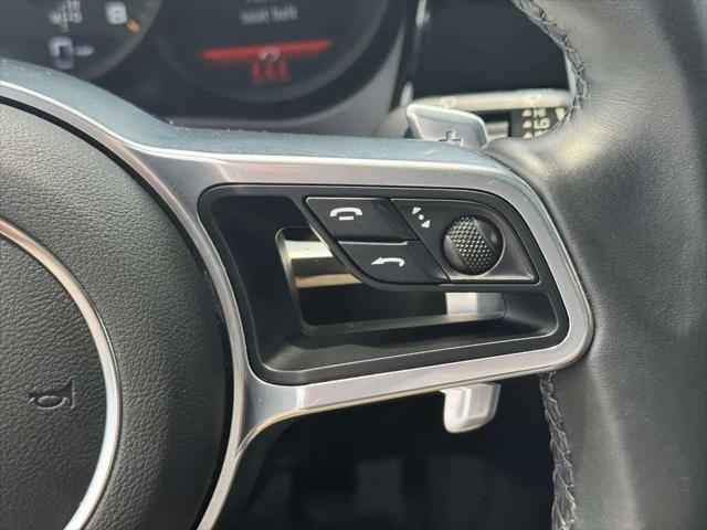 2021 Porsche Macan Macan