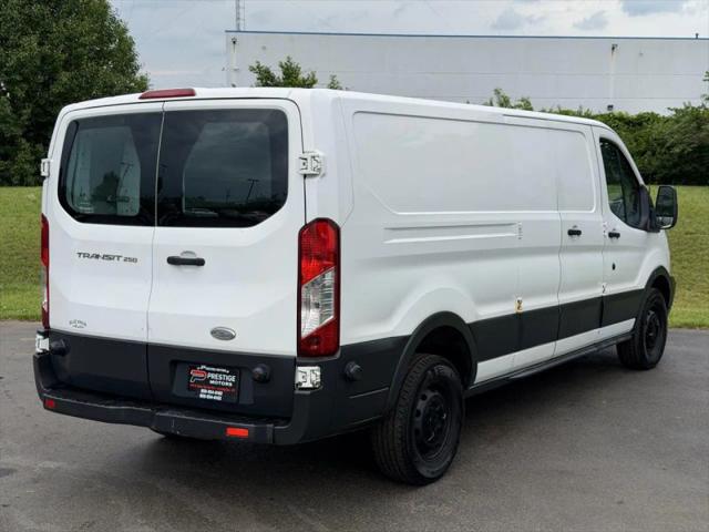 2015 Ford Transit w/60/40 Side Door w/LWB