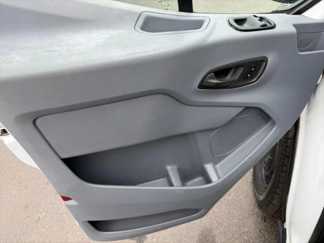 2015 Ford Transit w/60/40 Side Door w/LWB