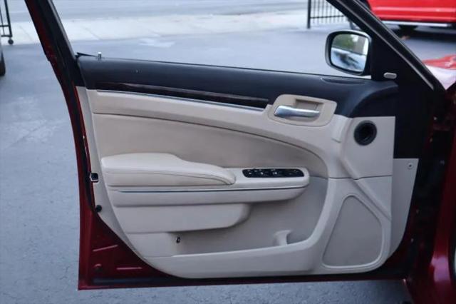 2011 Chrysler 300 Limited