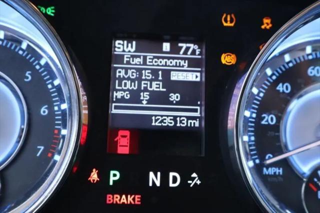 2011 Chrysler 300 Limited