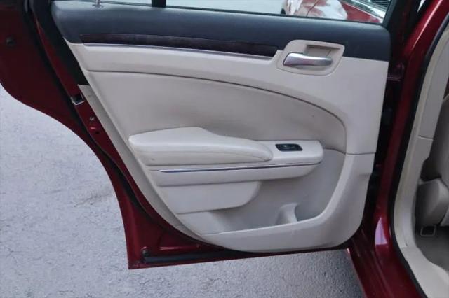 2011 Chrysler 300 Limited