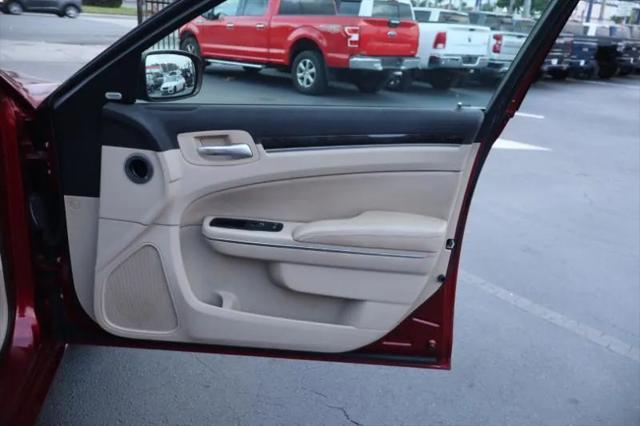 2011 Chrysler 300 Limited