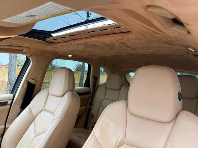 2012 Porsche Cayenne Base