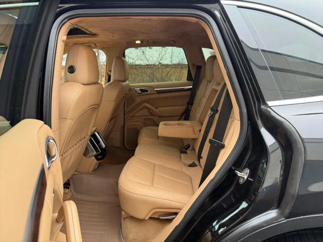 2012 Porsche Cayenne Base