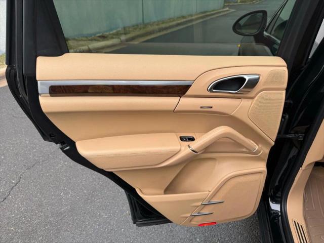 2012 Porsche Cayenne Base