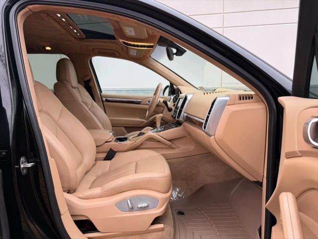 2012 Porsche Cayenne Base