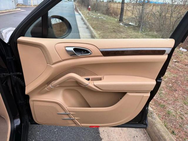 2012 Porsche Cayenne Base