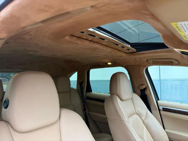 2012 Porsche Cayenne Base