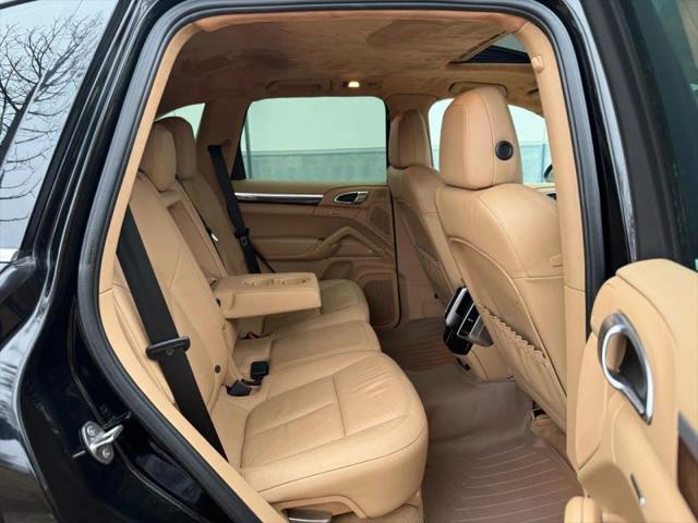 2012 Porsche Cayenne Base
