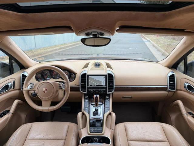 2012 Porsche Cayenne Base