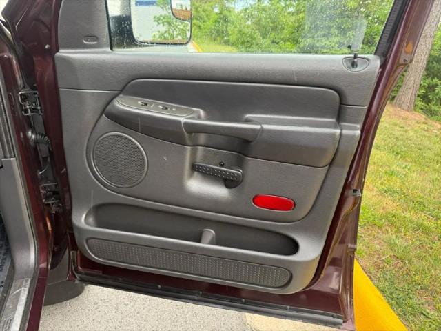 2005 Dodge Ram 3500 SLT/Laramie
