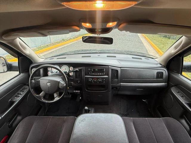 2005 Dodge Ram 3500 SLT/Laramie