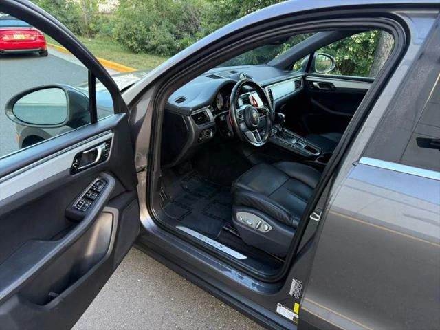 2015 Porsche Macan S