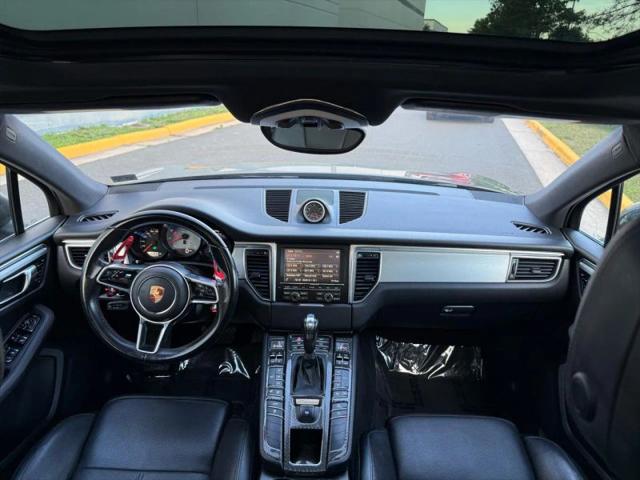 2015 Porsche Macan S
