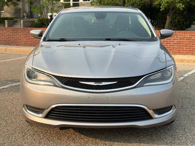 2015 Chrysler 200 Limited for sale in Madison Heights, MI
