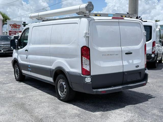 2017 Ford Transit w/Sliding Side Door w/RWB