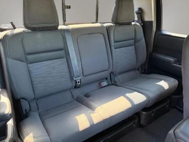 2022 Nissan Frontier Crew Cab SV 4x4